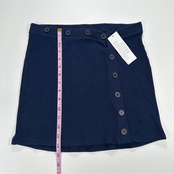 NWT Urban Outfitters Women's Size Medium Claira Side Button Mini Skirt Navy Blue - Picture 8 of 11